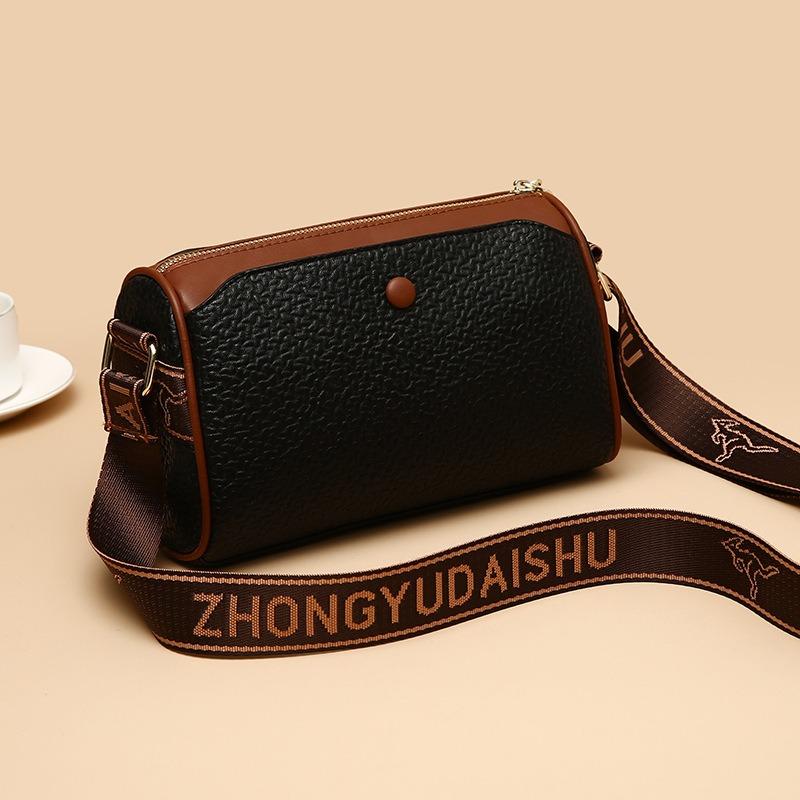 New Fashion Trend Shoulder Bag Classic Versatile Pillow Bag Temperament Casual Niche Design Messenger Bag Women