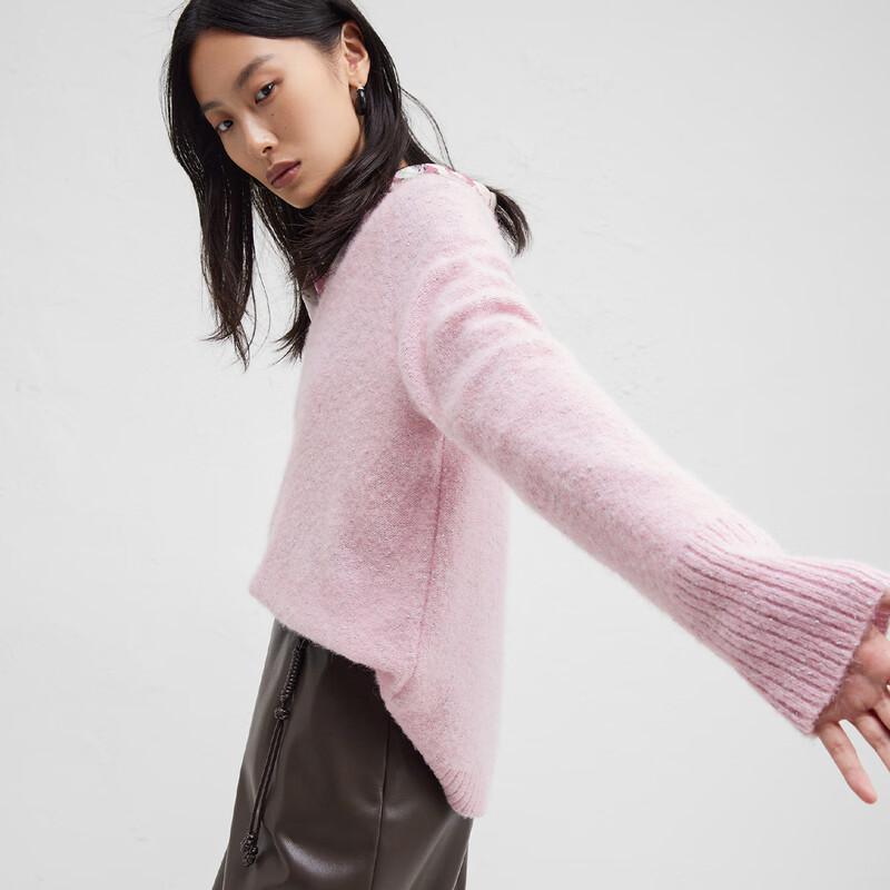 Broadcast Relaxed V-Neck Long-Sleeve Knit Sweater