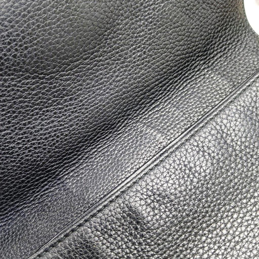 [Pre-Owned] Impressed Logo Chain Tassel Leather Crossbody Shoulder Bag - Fair #9BICUA