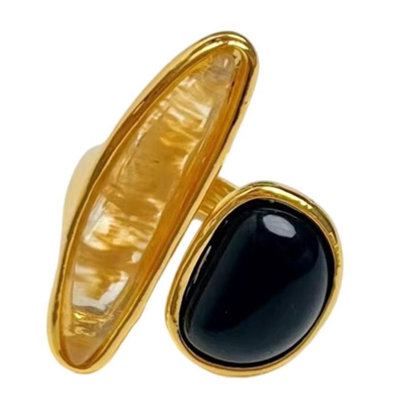 

Stylish Irregular Crystals Finger Rings for Women Offering Adjustable and Portable for Adding Elegant to Any Outfits 1