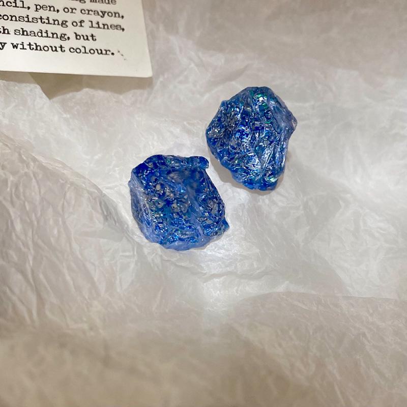 Light Luxury Flower Pattern Tassel Earrings: Niche Design with High-End Versatile Appeal