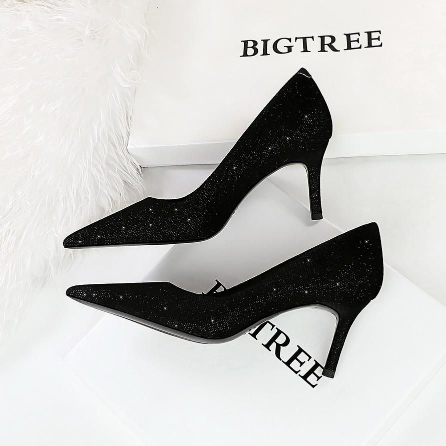 Bankett for kvinner tynne hæler med grunt munn spiss hodelykt Plysjkjerne sko med høye hæler