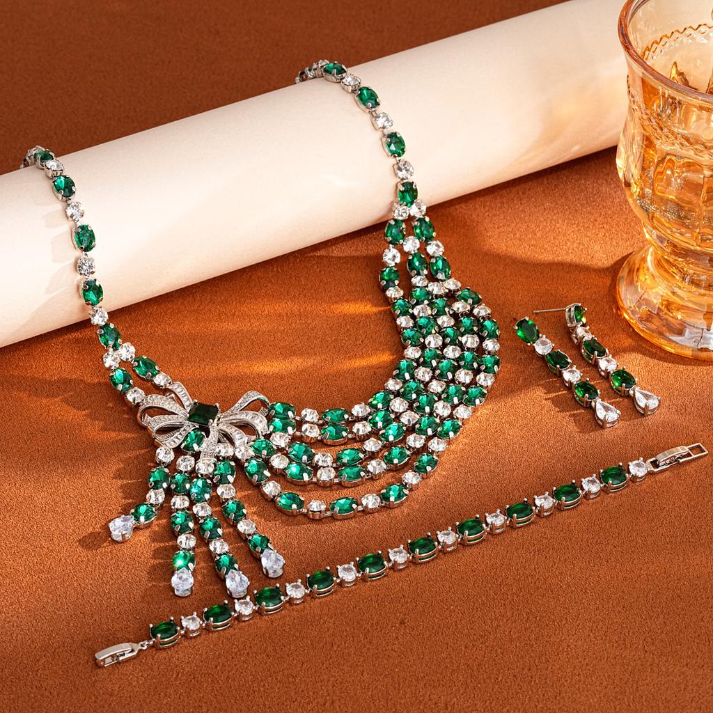 Light luxury zircon bow square water drop fringed necklace retro court style exquisite high-end necklace 