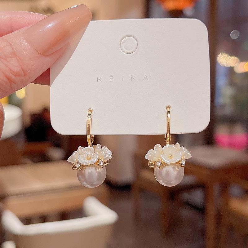 Korean Pearl & Flower Earrings – S925 Silver Needle Versatile Studs | Women's Trendy Light Luxury