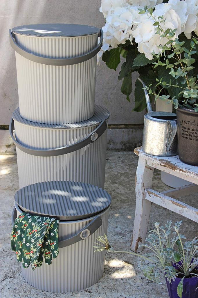 Yawata Kasei Omnioutil Natural Luxe 20L Bucket with Lid, Luxe Gray, LL, Made in Japan (Product Code: 234890)