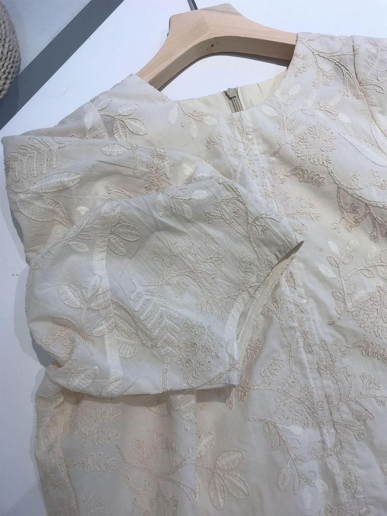 Korean Off-White Floral Embroidered Lantern Sleeve Loose Summer Top