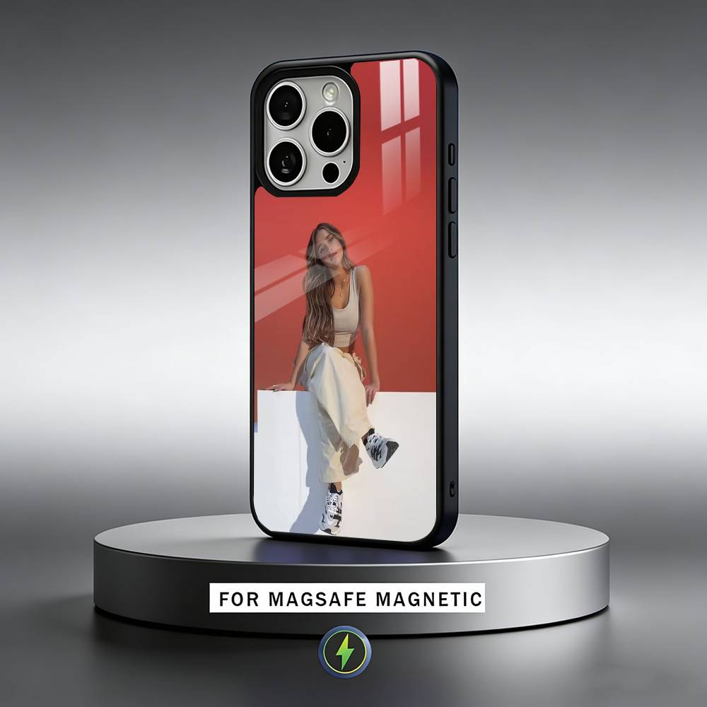 Singer T-Tate M-McRae Phone Case For iPhone17,16,15,14,13,12,11 Plus,Pro Max Magnetic For Magsafe Wireless Charging