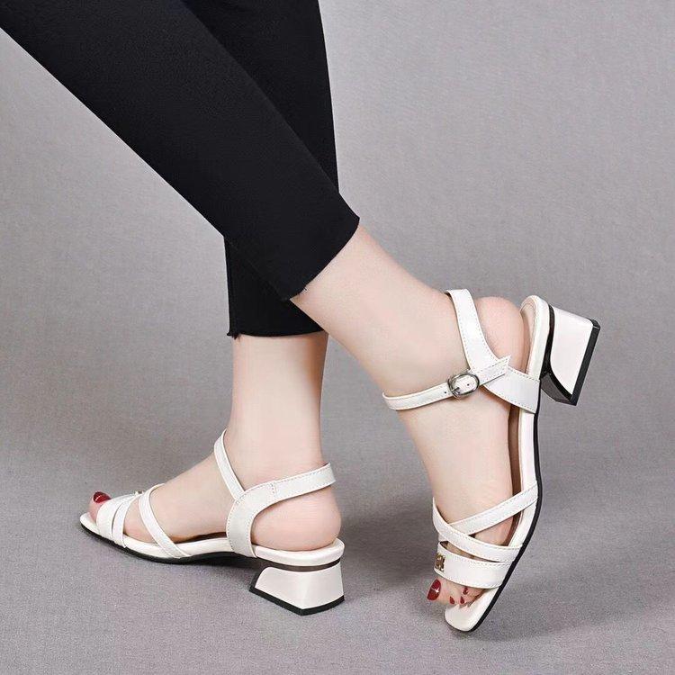 2025 new summer leather sandals women's thick heel medium heel patent leather women's shoes summer low heel one-word buckle with flat shoes