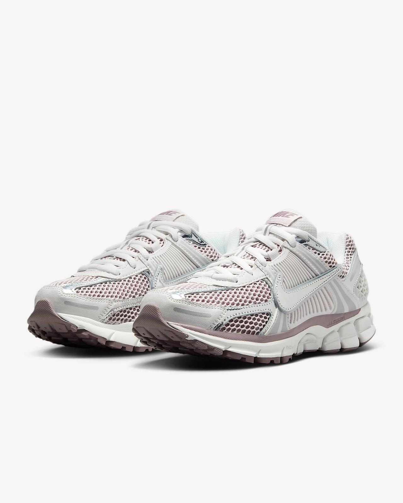 HV6417-001 Nike Zoom Vomero 5 Vast Grey Metallic Silver (Женский) 7W