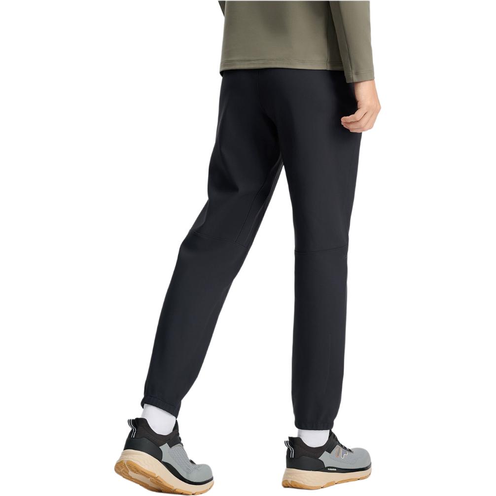 FILA Casual Versatile Tapered Knit Sports Pants Men pants Deep-Black A11M511603FBK