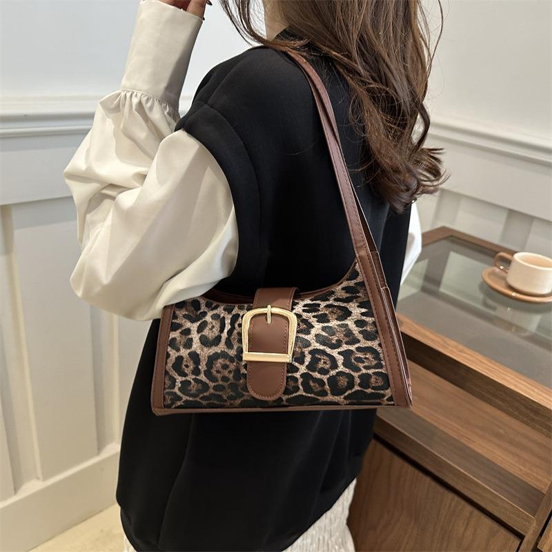New fashion leopard print trend belt decoration shoulder armpit bag retro versatile daily handbag