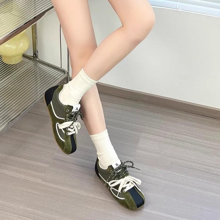 Niche silver German training shoes are great-looking shoes for women's 2025 new popular leisure sports Forrest Gump flat white shoes