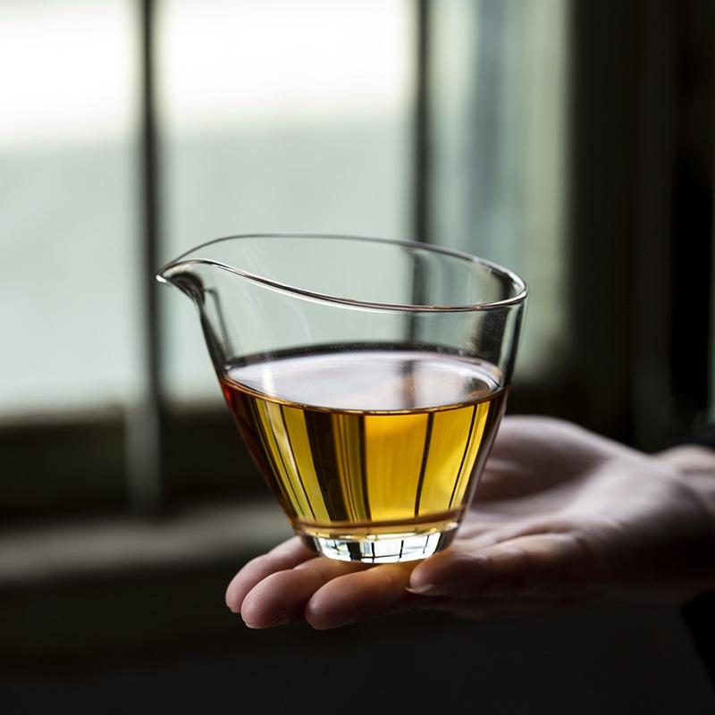 210ml Heat-Resistant Glass Fair Cup Thickened Glass Tea Sea High Temperature Resistant Tea Divider