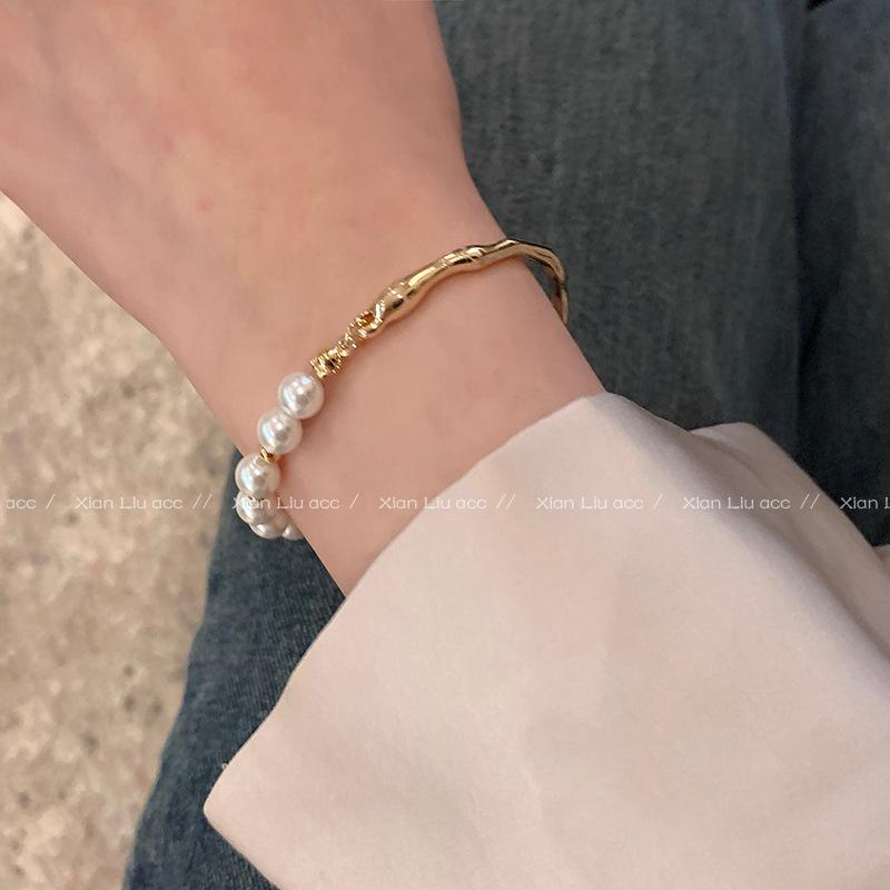 

Трендовый парный браслет из барочного жемчуга - Дизайн легкой роскоши 2023 года для женщин