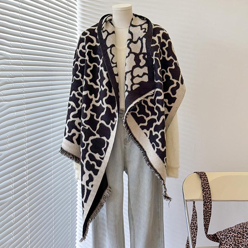 

New Design Women s Winter Cashmere Scarf - Elegant Warm Leopard Print Pashmina Shawl, Poncho & Bufanda чорний