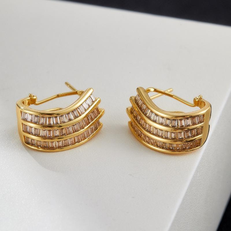 Vintage Exquisite Stylish Bright Zircon Gold Color Earrings for Women Simple Elegant Daily Wear Party Jewelry Gift Accessories