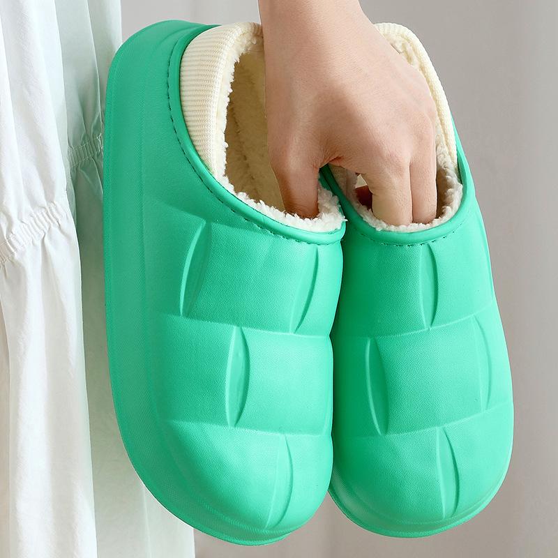 Women's Plush Cotton Winter Slippers with Heels & Men's Thick-Soled Soft Home Slippers for Outdoor Wear
