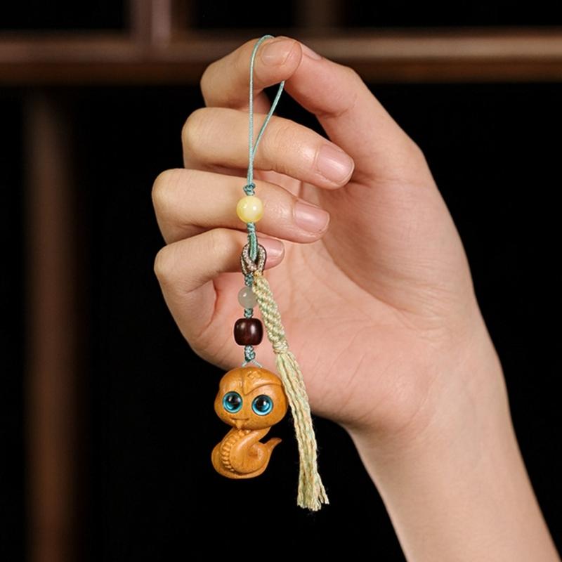 Vintage Snake Charm Keychain Chinese Zodiacs 2025 Festive Car Keyring Accessory Handmade Mobile Phone Chain Ornament