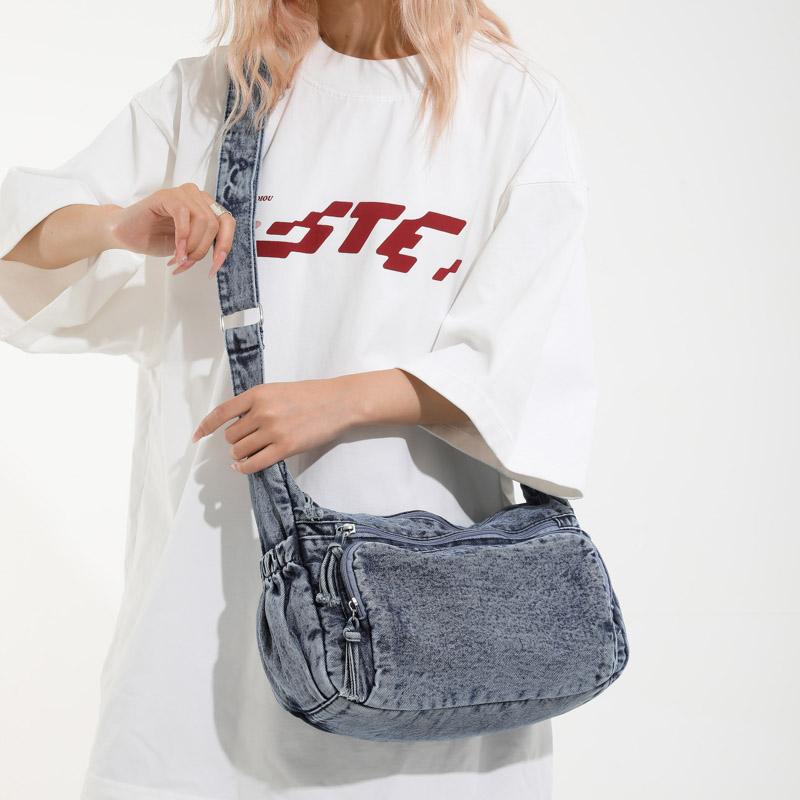 Denim Shoulder Bag Women's Crossbody Bag Commuter Large Capacity Underarm Bag