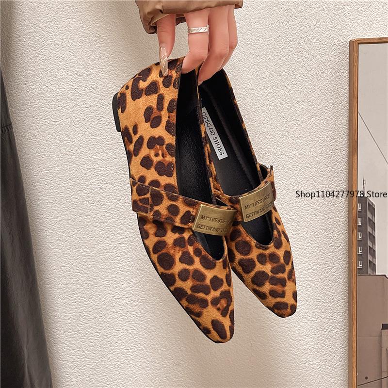 Fashion Female Shoes 2025 Slip on Women's Flats Light Casual Flats Women Metal Decoration Pointed Toe Low Heel Soft Bottom Shoes Ladies