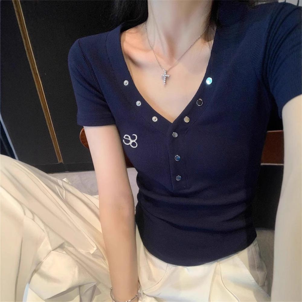 

Женский темно-синий кроп-топ с V-образным вырезом и короткими рукавами на пуговицах - Американский стиль, приталенный крой, летняя мода Large (Premium) темно-синий