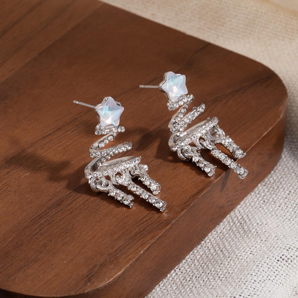 925 Sterling Silver Rhinestone Tassel Earrings - Versatile, Fashionable, Light Luxury Star Design