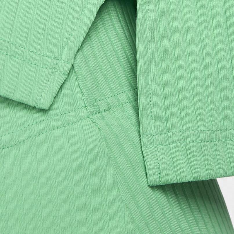 Nike Sportswear Solid Color Crew Neck Short Sleeve T-Shirt Women Tops Grass-Green DV7871-363