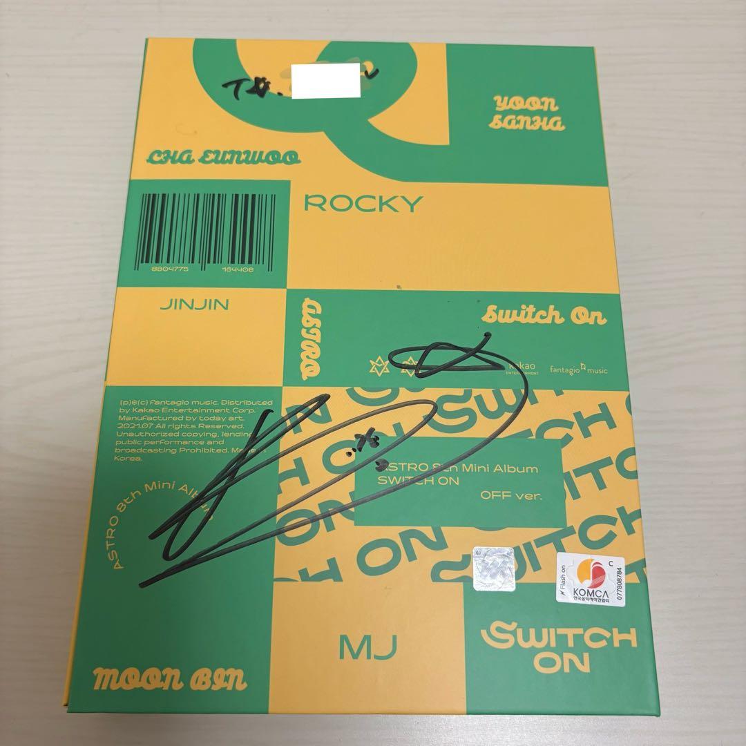 

[ВЖИВАНИЙ] Альбом ASTRO Moonbin з автографом SWITCH ON