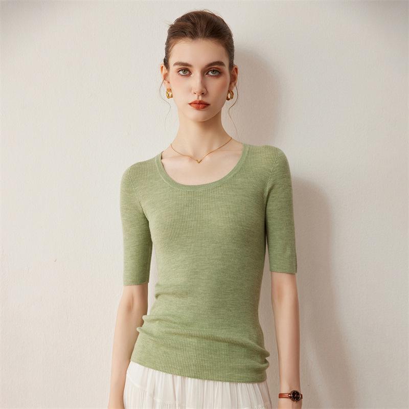 2026 Autumn/Winter Women's Slim Fit Five-Sleeve Wool Sweater, Round Neck