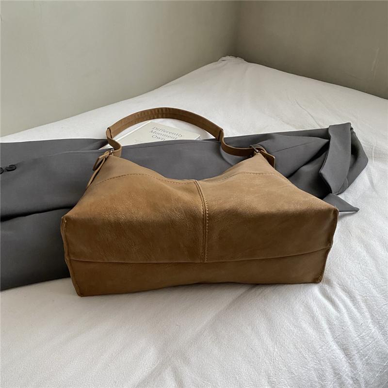 PU Shoulder Bag Women Fashion Hobo Bag With Minimalist Design Soft Texture Handbag Everyday Use