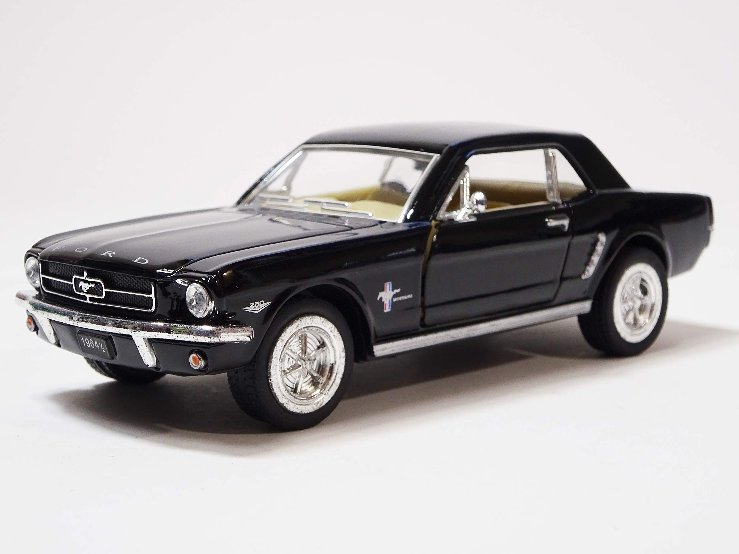 

Kinsmart Ford Mustang 1964 Модель Черный Литой Автомобиль KT5351 1/2 1/36 чёрный