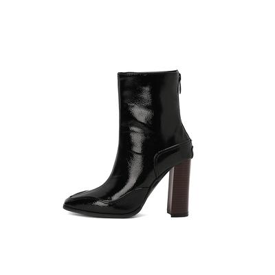 Braune und schwarze Damenstiefel mit hohem Absatz in Übergröße 50