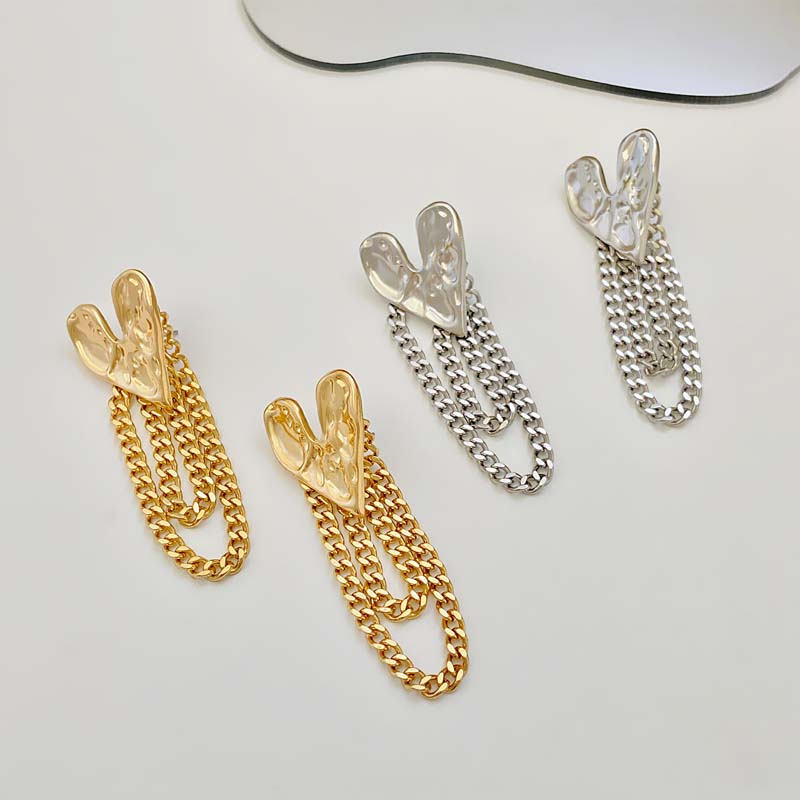 Fashion Metal Heart Pattern Tassel Drop Earrings for Women Vintage Gold Color Irregular Lava Personality Earrings Jewelry Gift