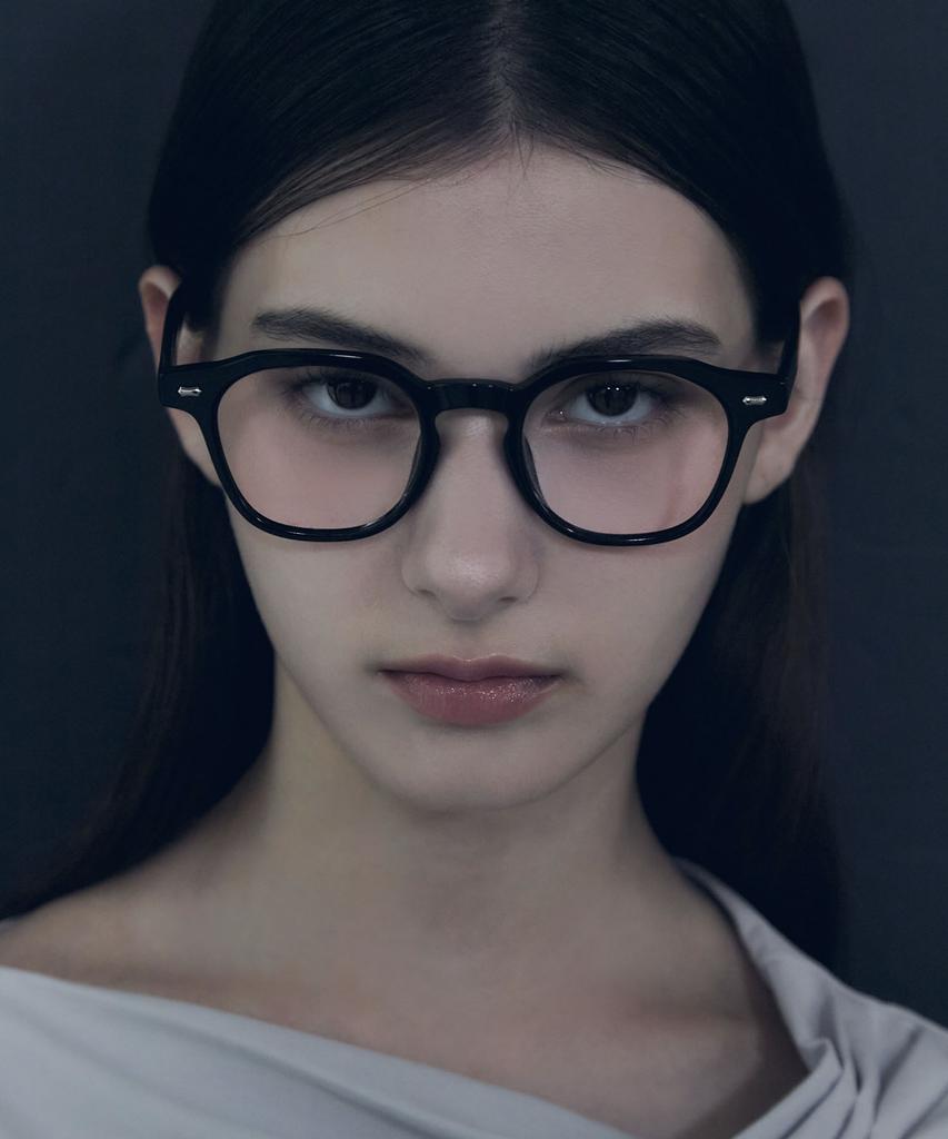 Oateu Colette Glasses [Black]