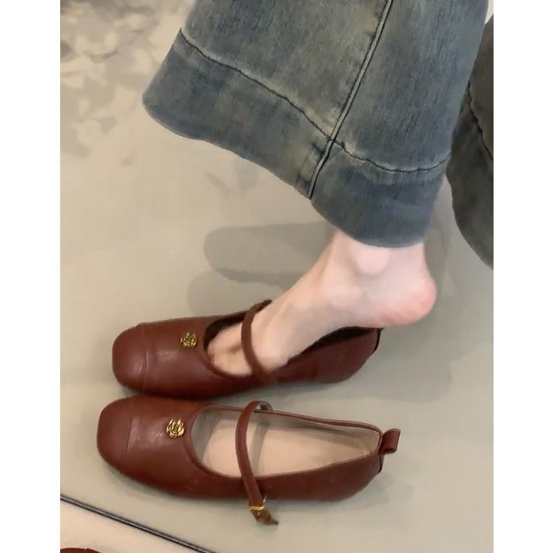 

Sheepskin version genuine leather retro camellia light mouth soft leather one-word buckle single shoes women s evening shoes Mary Jane shoes 35