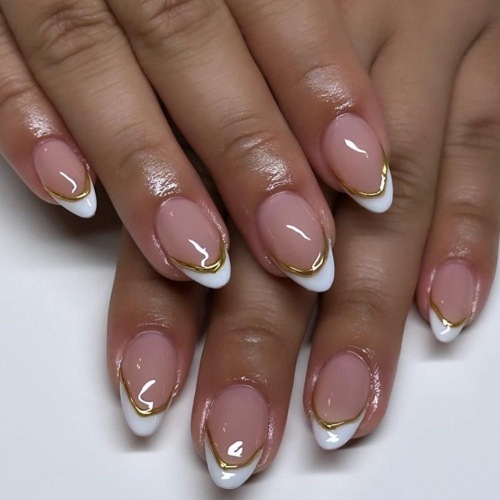 24 Peças Unhas Postiças Francesas Amêndoa Douradas Simples Ovais Cobertura Total Pontas de Unha Press-On Unhas Postiças Usáveis