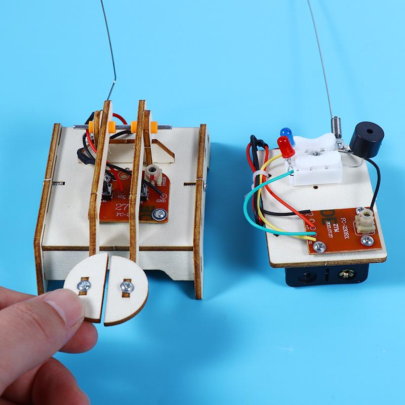 DIY Wireless Transmitter Educational Toy for Ages 7-14, Wooden Interlocking Experimental Kit