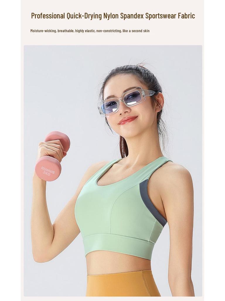 Bezešvá vyztužená sportovní podprsenka s vysokou oporou, zapínáním vzadu a krásným designem zad