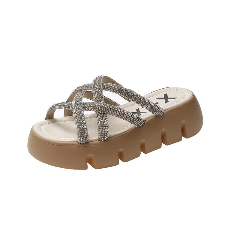 

Интернет-знаменитости толстоподошвенные уличные тапочки женские 2025 лето новые корейская версия на плоской подошве с перекрестными ремешками нишевые пляжные туфли тренд 35