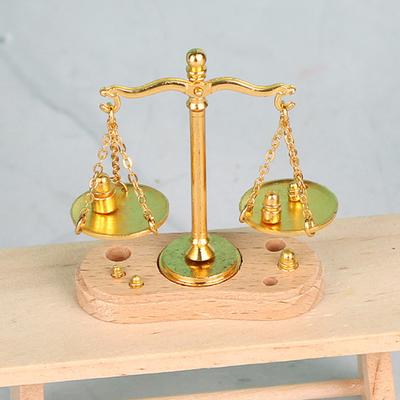 Yousheng Mini Balance Scale 1:12 Scale Retro Miniature Justice Scale Model Collectible Realistic Vintage Balance Scales for Micro Scenes Cake Decor