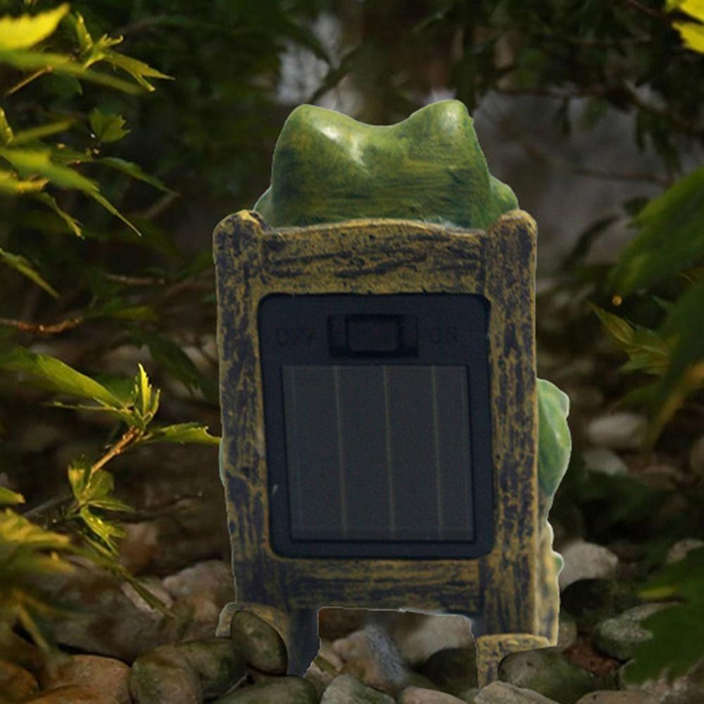 Mini Rocking Chair Frog Figurine Lamp Waterproof Resin Frog Sculpture Courtyard Balcony