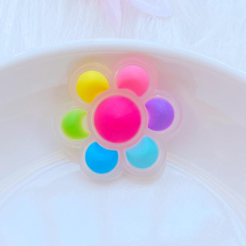 

20pcs New Pattern Cute Cartoon Flower Series PVC Flexible Glue Flat Back DIY Scrapbook Embellishment Phone Craft Decoration