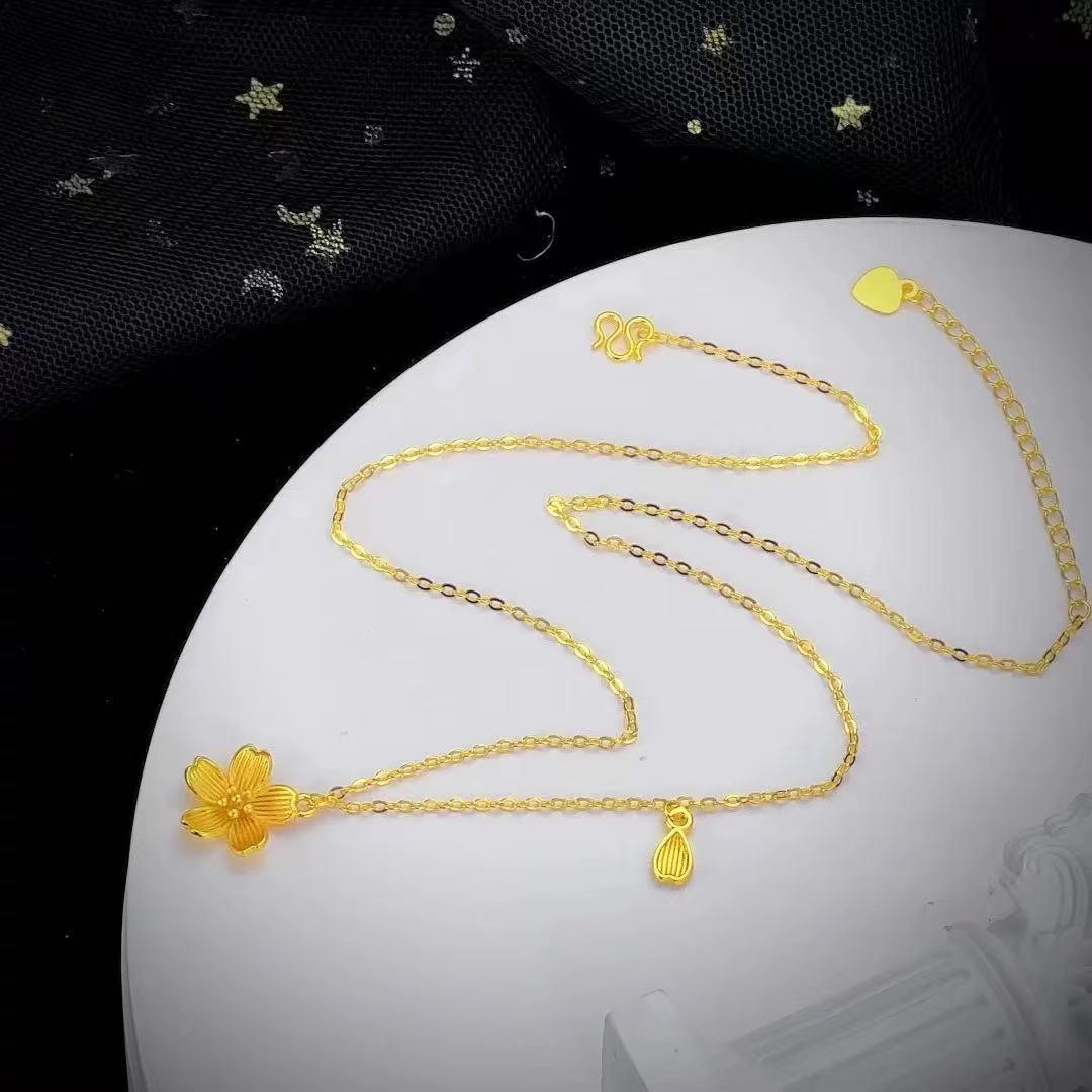 Sakura Petite Flower Necklace: 2024 Elegant Versatile Chinese Style Clavicle Chain, Perfect Gift for Women