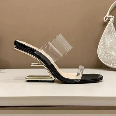 Sommartofflor Dam Nya Formad Klack Fyrkantig Tå Transparenta Sandaler Casual Mode Högklackade Sandaler