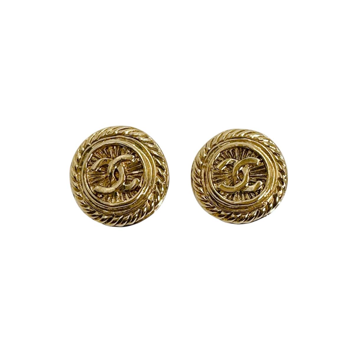 

CHANEL Vintage large COCO Mark Earring metal gold Women Used