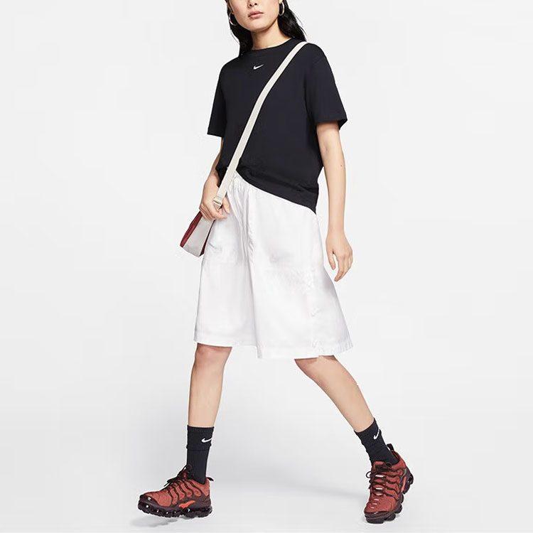 Nike Sportswear Essentials T Shirt Women's Black CT2588-010