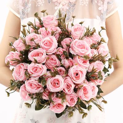 Rosa Künstlicher Rosenstrauß, Falsche Seidenrosen mit Grünzeug für Haus Hochzeitsfeier Dekoration