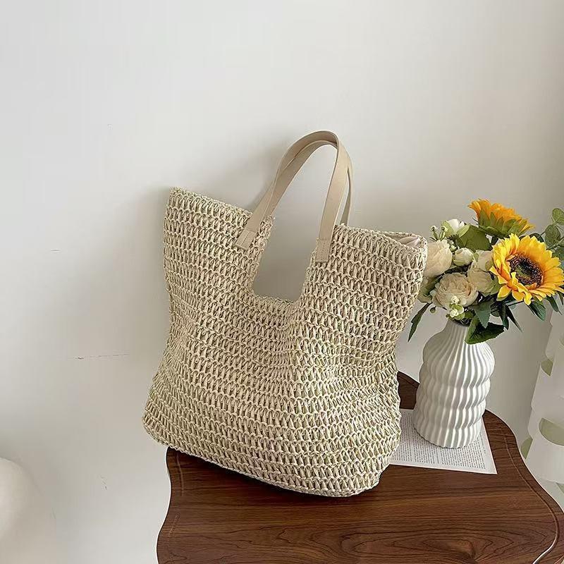 Large capacity shoulder straw bag women's new simple straw bag underarm tote bag portable woven bag holiday beach bag