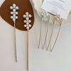Exquisite Retro Pearl Flower Metal Hairpin for Buns