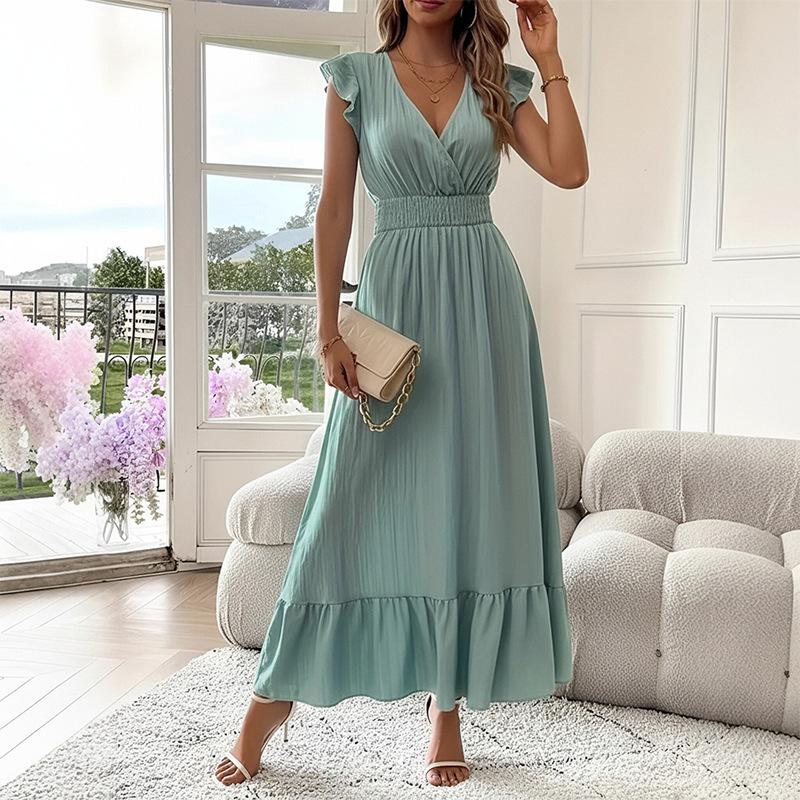 Spring new, fashionable and elegant solid color v-neck pleated splicing dress